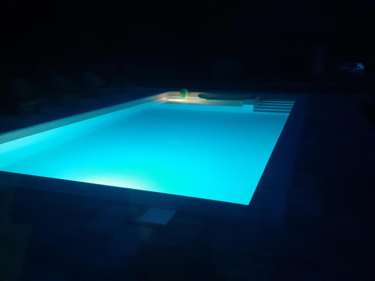 Vacation House Studenac Bihać Eksteriør billede