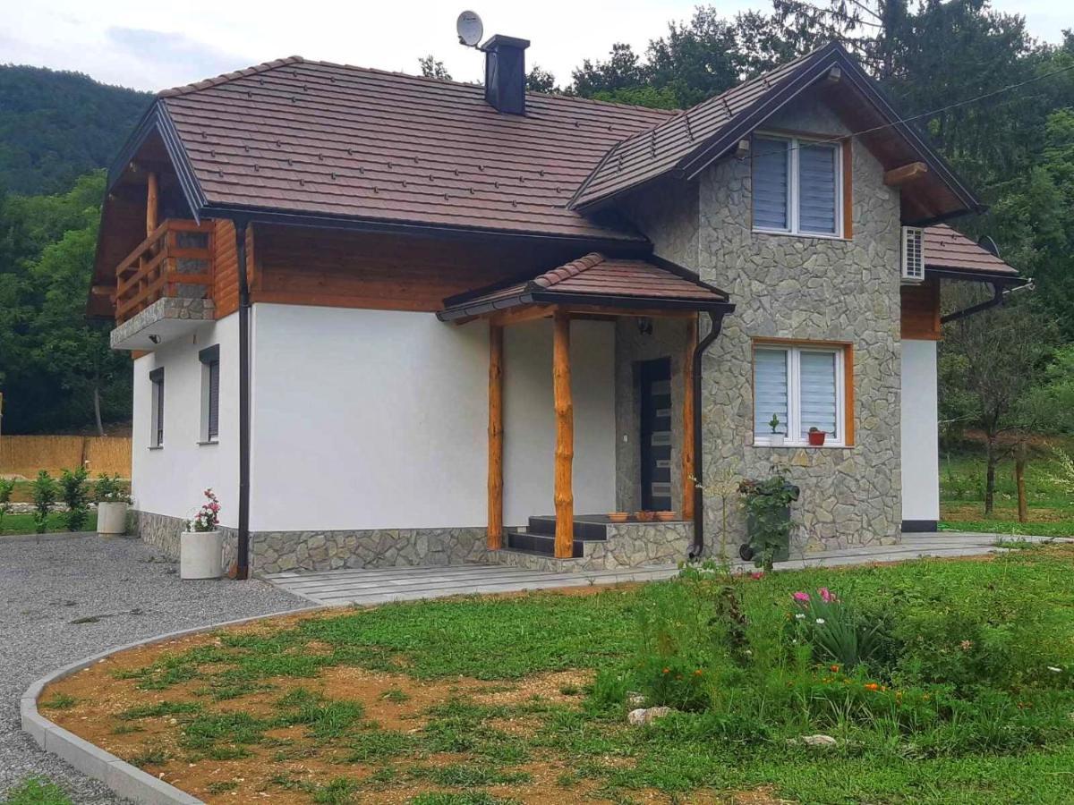 Vacation House Studenac Villa Bihać Eksteriør billede