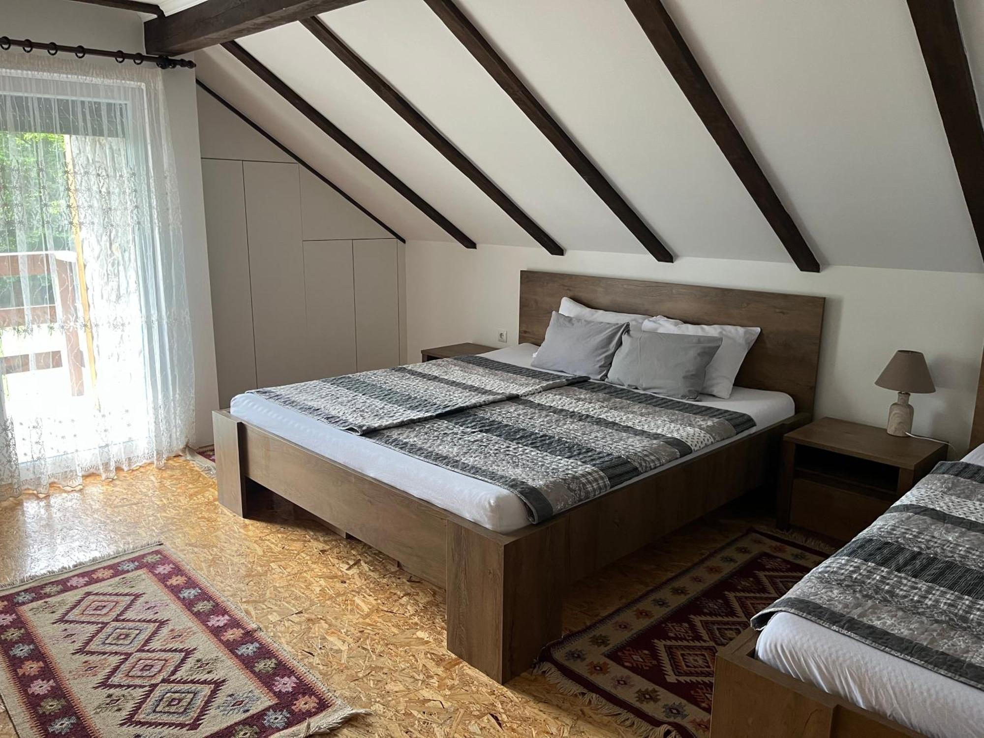 Vacation House Studenac Bihać Eksteriør billede
