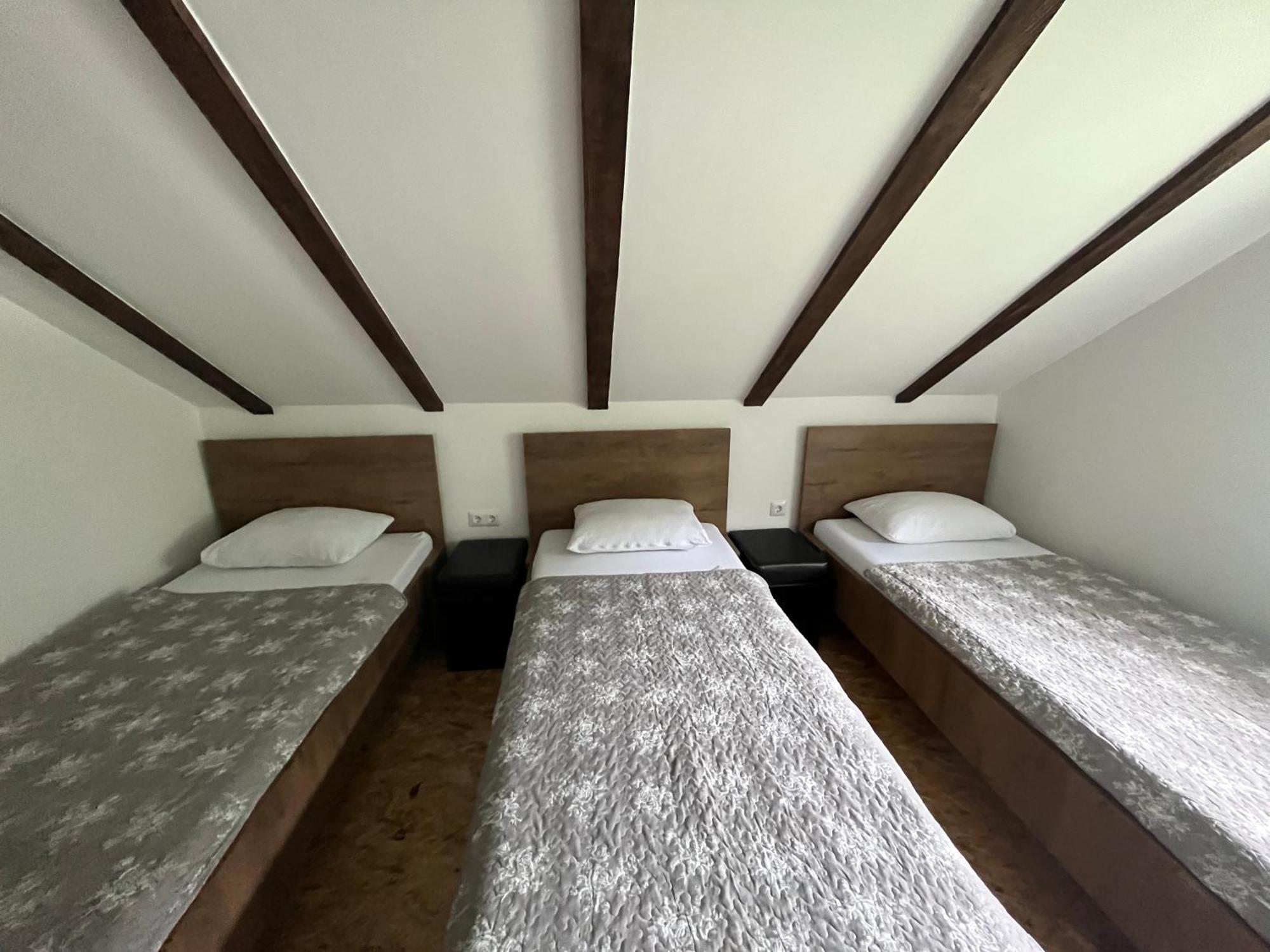 Vacation House Studenac Bihać Eksteriør billede